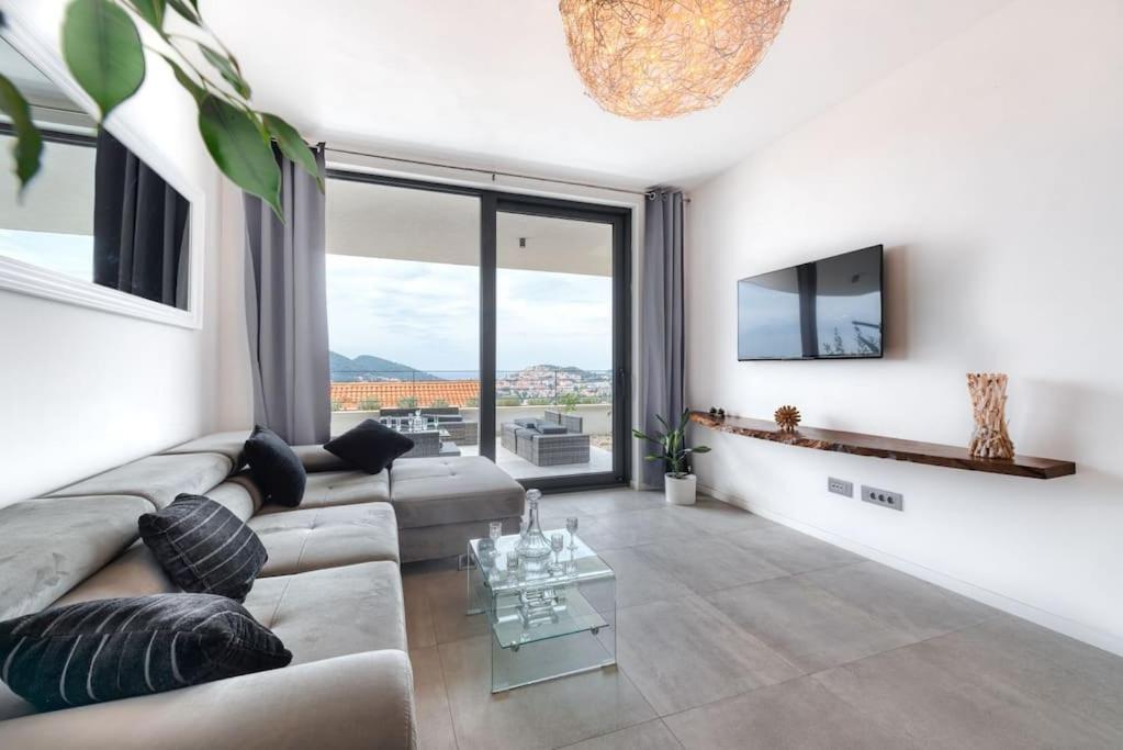 Апартаменты Walking Distance Old Town 120M2,Garden,View,Garage Дубровник Экстерьер фото