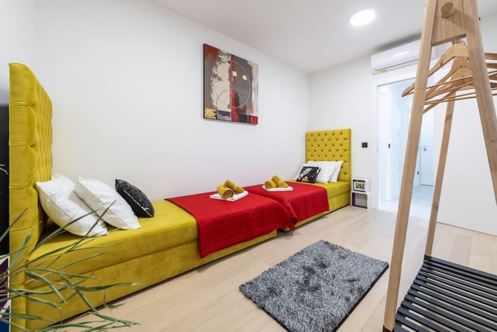 Апартаменты Walking Distance Old Town 120M2,Garden,View,Garage Дубровник Экстерьер фото
